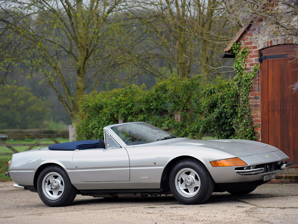 Ferrari 365 GTB 4 Spyder
