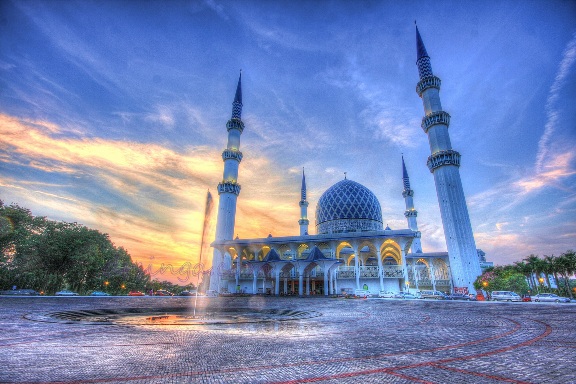 masjid biru shah alam tempat menarik