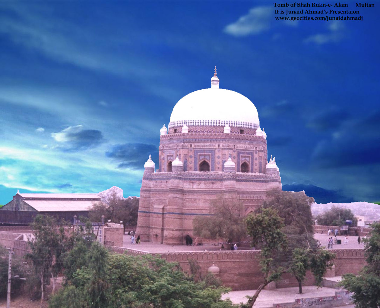 Travel Multan Shrine of Shah Rukne Alam Multan