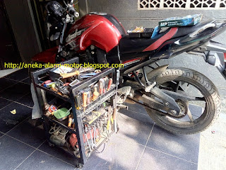 Cara pasang alarm motor remote pada Yamaha Byson Karbu Cara pasang alarm motor remote pada Yamaha Byson Karbu