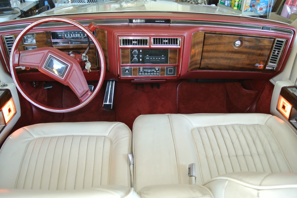 Cadillac Fleetwood 1985