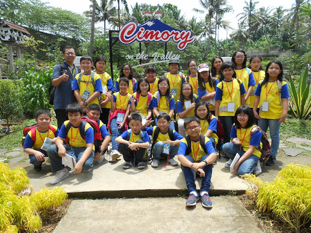 Dokumentasi PPL Kelas 5 SD Kristen Kalam Kudus Surakarta di Susu Cimory