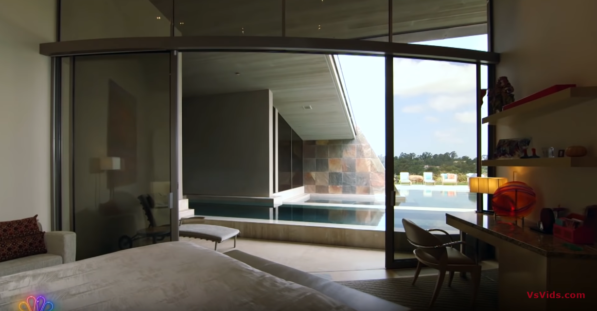 38 Photos vs. $500M ULTRA-LUXE SMART HOUSE | Secret Lives Of The Super Rich 38 Photos vs. $500M ULTRA-LUXE SMART HOUSE | Secret Lives Of The Super Rich