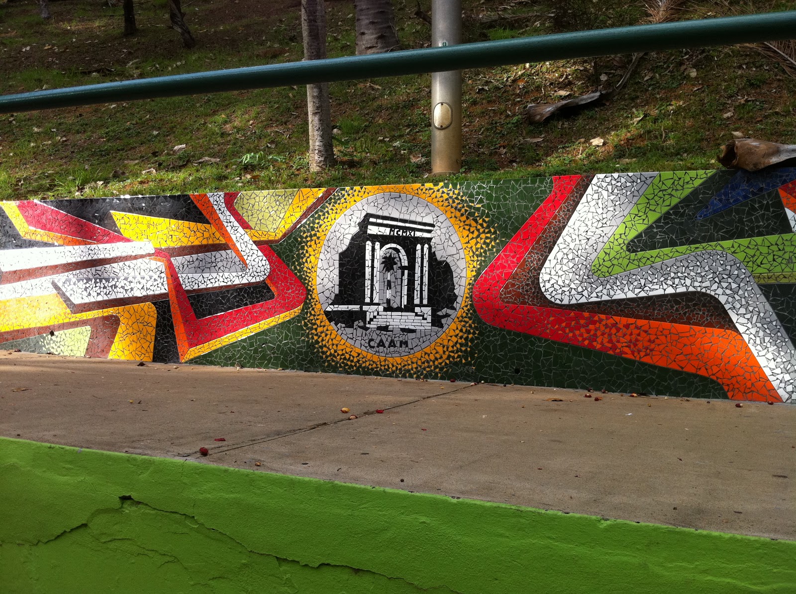 ro biaggi arte mosaico centenario...mayaguez, pr...4' x 550'