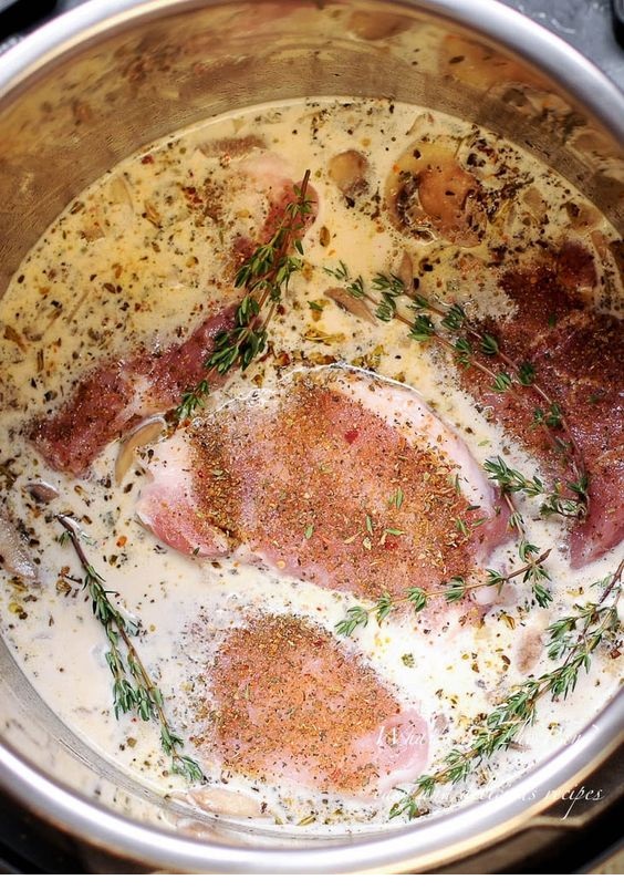Instant Pot Creamy Pork Chops
