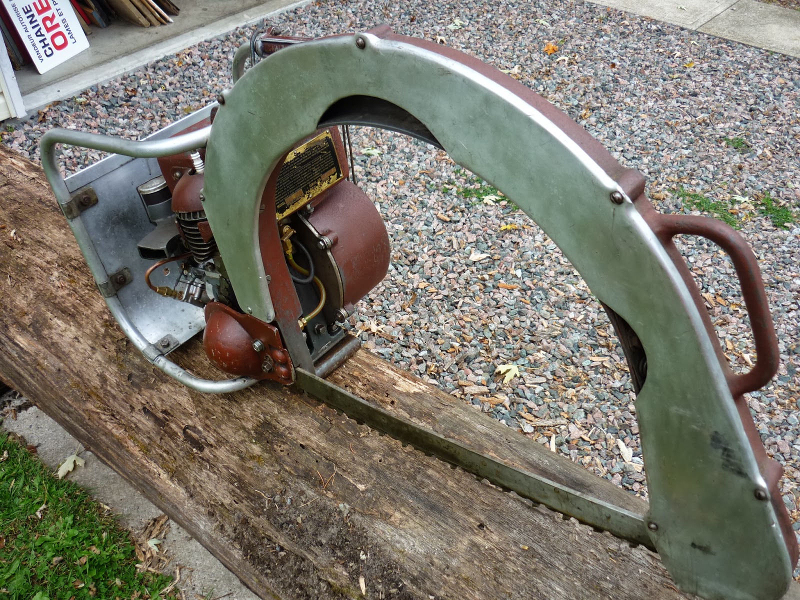 VINTAGE CHAINSAW COLLECTION PRECISION TYPE 1 BOW SAW.