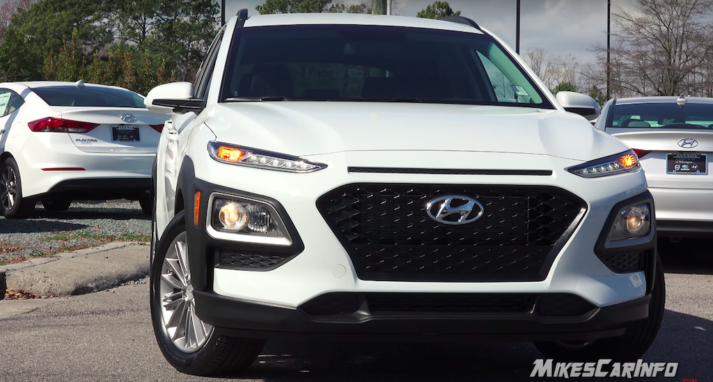 Thông Số Kỹ Thuật Xe Hyundai KONA 3 phiên bản số tự động: tiêu chuẩn 2.0AT, đặc biệt 2.0AT, turbo 1.6AT. - Kona Màu Trắng tại Việt Nam