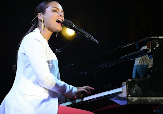 alicia keys ft nicky minaj girl on fire lyrics music video words songs picture image download mp3