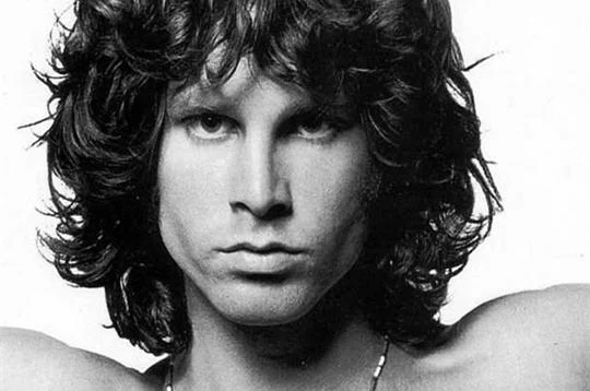 Γιατί ο τάφος του Jim Morrison έχει... Ελληνική επιγραφή!!!