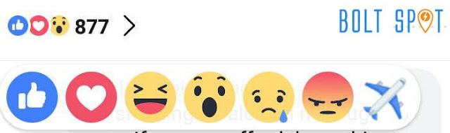 Reaksi Emoticon Pesawat di Facebook