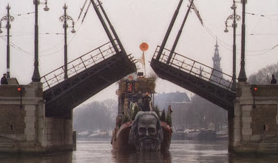 Flick Review < Sweet Movie | Dusan Makavejev (1974) 1 Flick Review < Sweet Movie | Dusan Makavejev (1974) Sweet+Movie+(6)