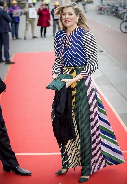 Queen Maxima wore Mary Katrantzou Duritz pussy bow printed crepe de chine maxi dress Natan pumps and clutch. Princess Beatrix style fashions