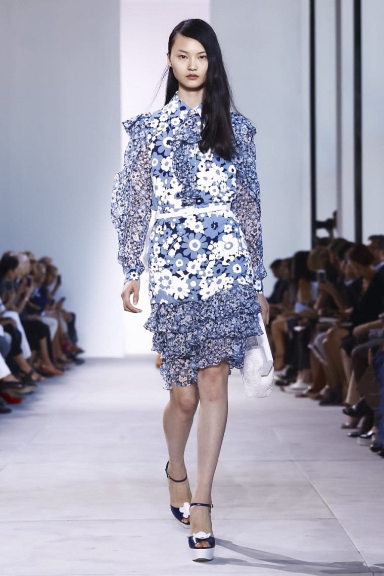 Michael Kors Spring Summer 2017 - New York Fashion Week michael-kors-spring-summer-2017-New-York-Fashion-Week, michael-kors-spring-summer, bag-michael-kors, sac-michael-kors, robe-michael-kors, lunettes-michael-kors, glasses-michael-kors, dress-michael-kors, chaussures-michael-kors, talons-michael-kors, escarpins-michael-kors, wheels-michael-kors, dudessinauxpodiums, du-dessin-aux-podiums, kendall-jenner-michael-kors