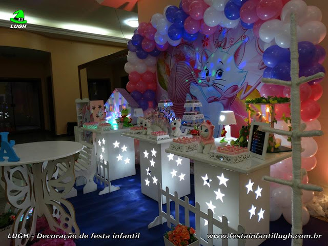 Gata Marie - Decoração provençal simples - Detalhes imagem 05 Festa temática infantil da Gata Marie em mesa provençal