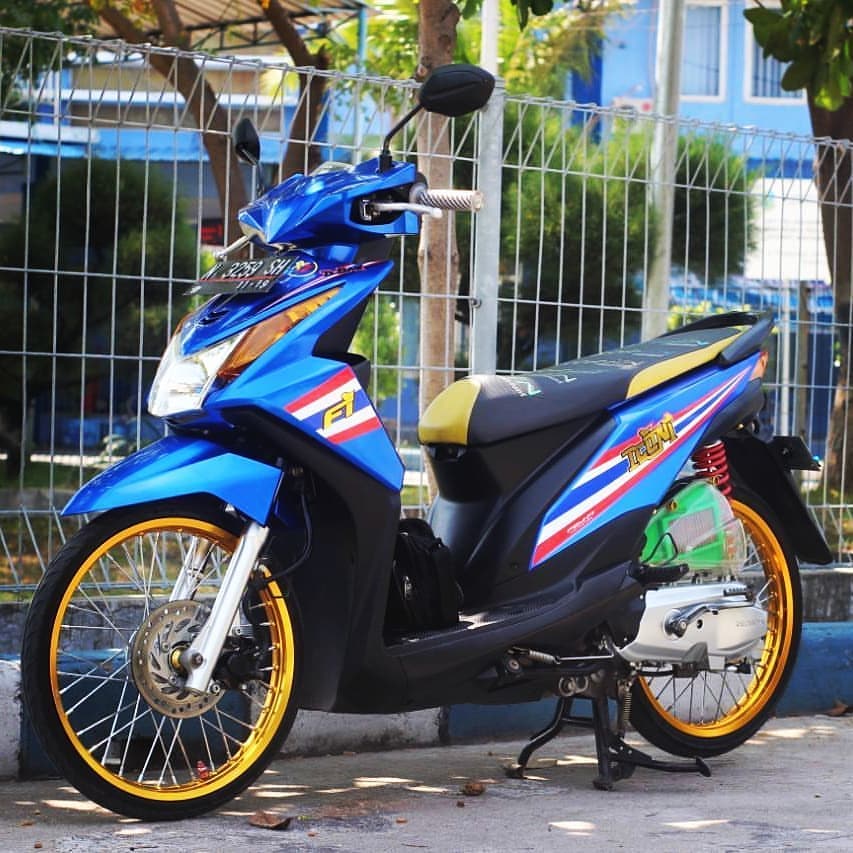 52 Foto Modifikasi Motor Beat Thailook Style Velg 17 Terbaik