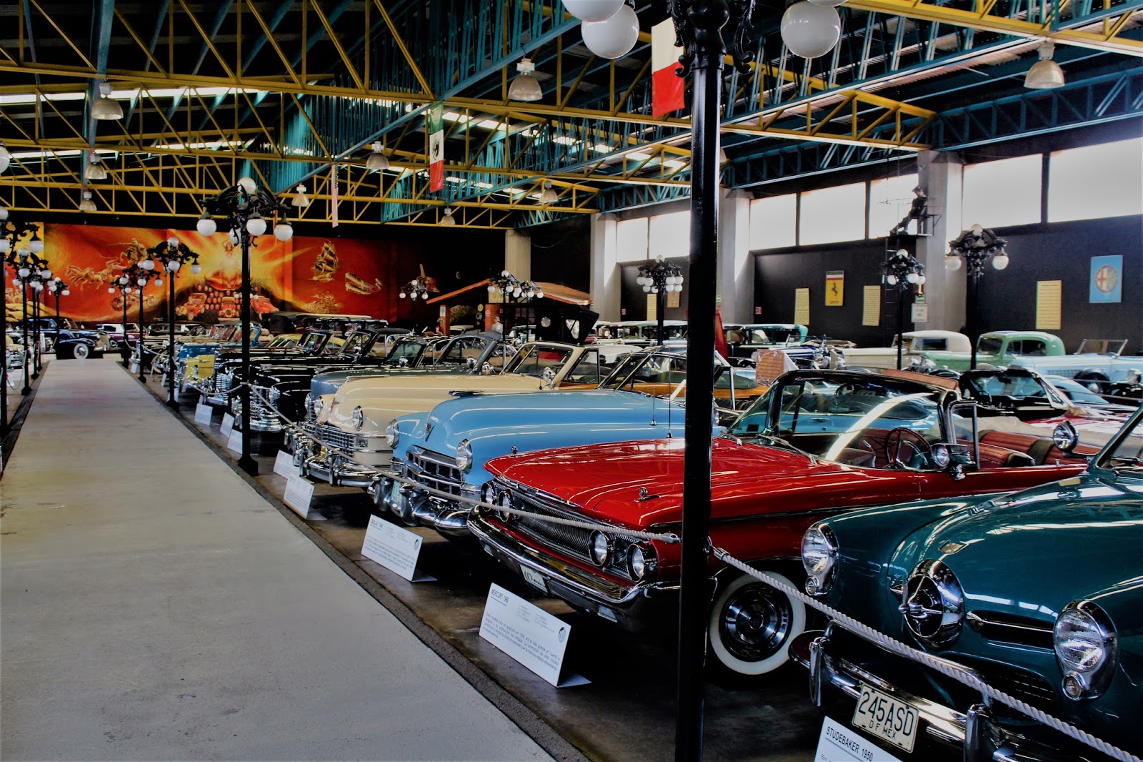 El Pensador Mexicano Museo del Automóvil de la Ciudad de México un