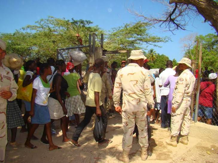 CESFRONT Detienen Más de cien haitianos indocumentados- pagaban entre RD$1,000 y 3500 para ingresar al país