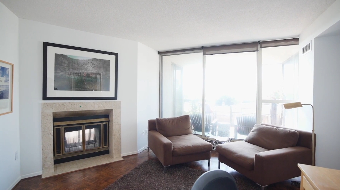 21 Interior Design Photos vs. 130 Carlton St #1104, Toronto Luxury Condo Tour