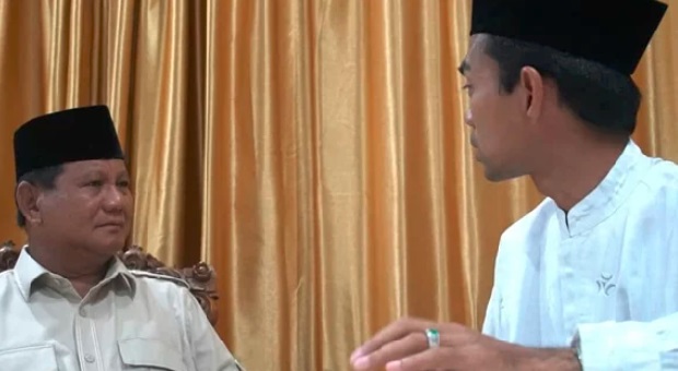 Pertemuan Prabowo-UAS Memantapkan Pilihan Masyarakat Ke 02