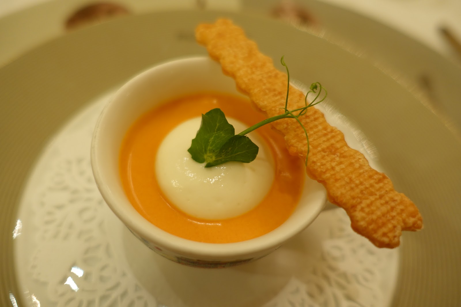 フランス料理の巨匠ポールボキューズ1985年(59歳当時)直筆サイン一点物