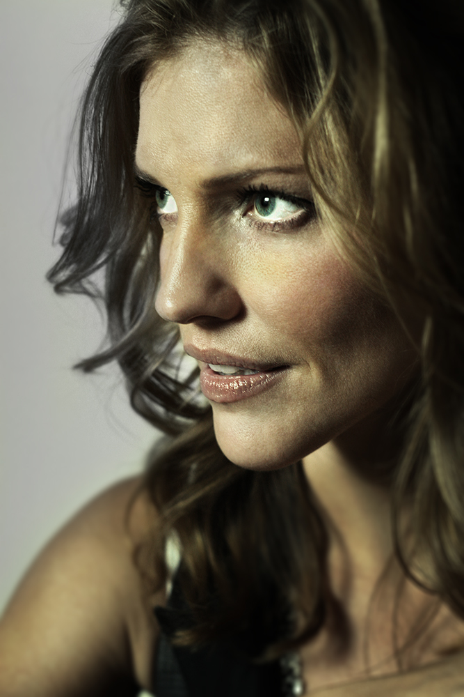 Tricia Helfer Tricia Helfer