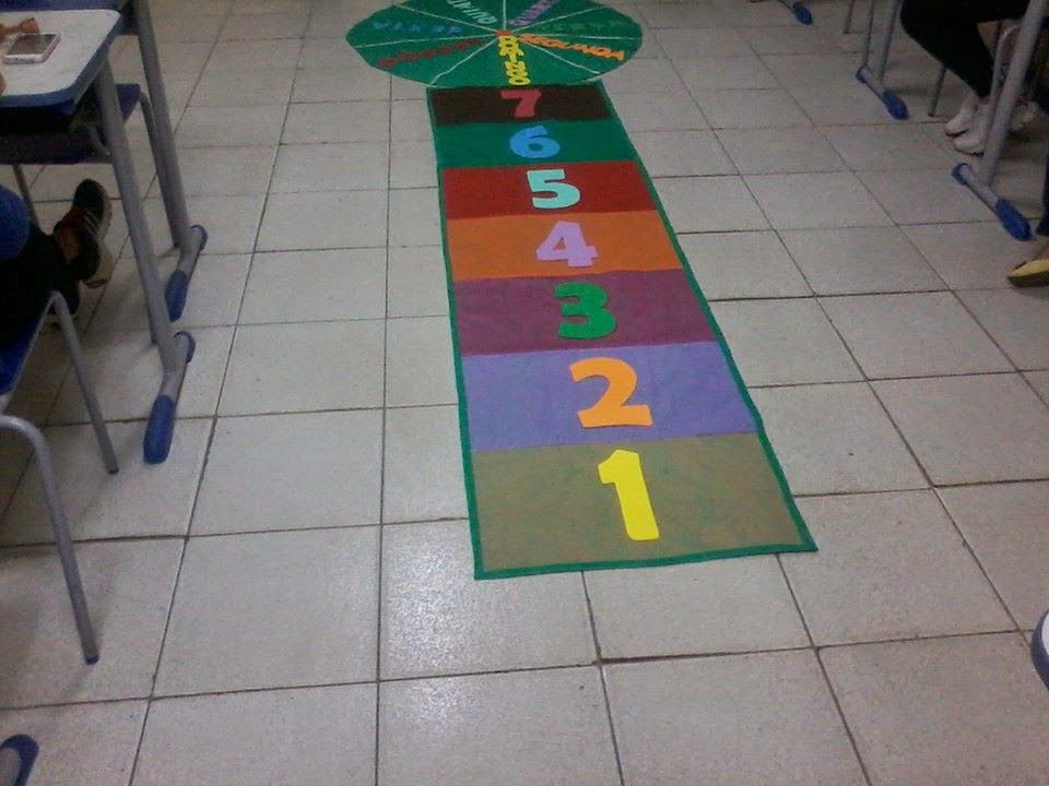 BLOG DO NORMAL Brincadeira de Amarelinha na Educação Infantil BLOG DO NORMAL Brincadeira de Amarelinha na Educação Infantil