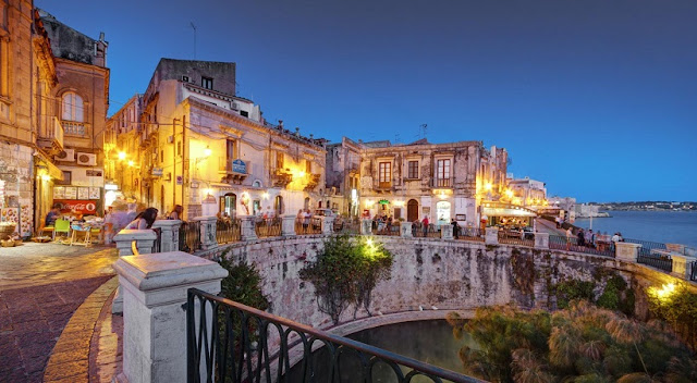 Tour por Ortigia em Siracusa Tour por Ortigia em Siracusa