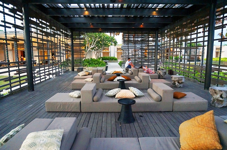 Euriental | fashion & luxury travel | Alila Villas Uluwatu, the sunset cabana