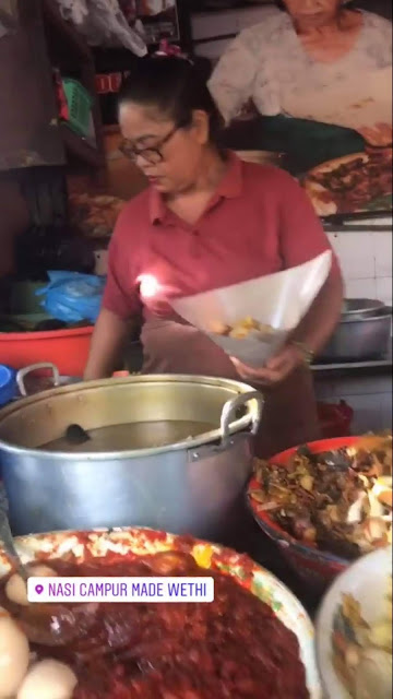 Nasi Campur Made Weti