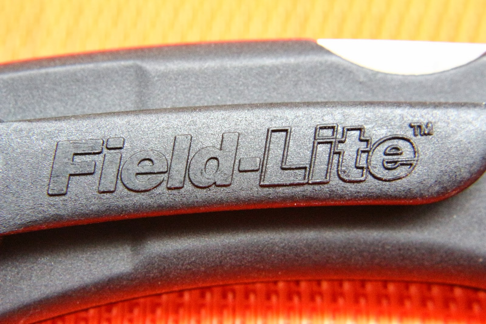 ARMAS BLANCAS 66 OUTDOOR EDGE FIELDLITE FL20