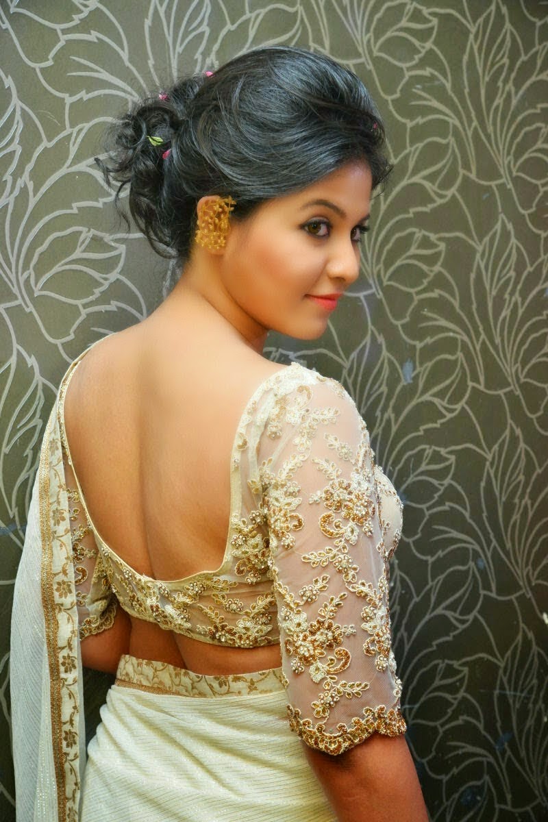 Bollywood Actresses Pictures Photos Images South Indian Actress Anjali Show Bare Back Backless