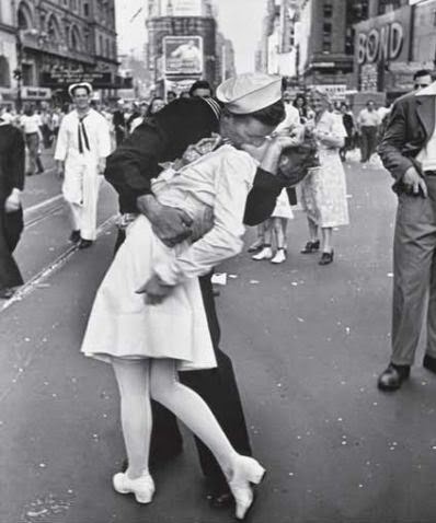 Ultimate Collection Of Rare Historical Photos. A Big Piece Of History (200 Pictures) - V-J Day