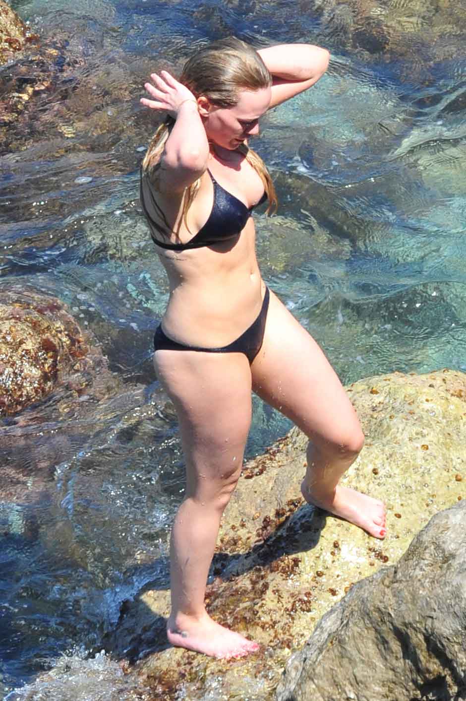 Hilary Duff Bikini Photoshoot