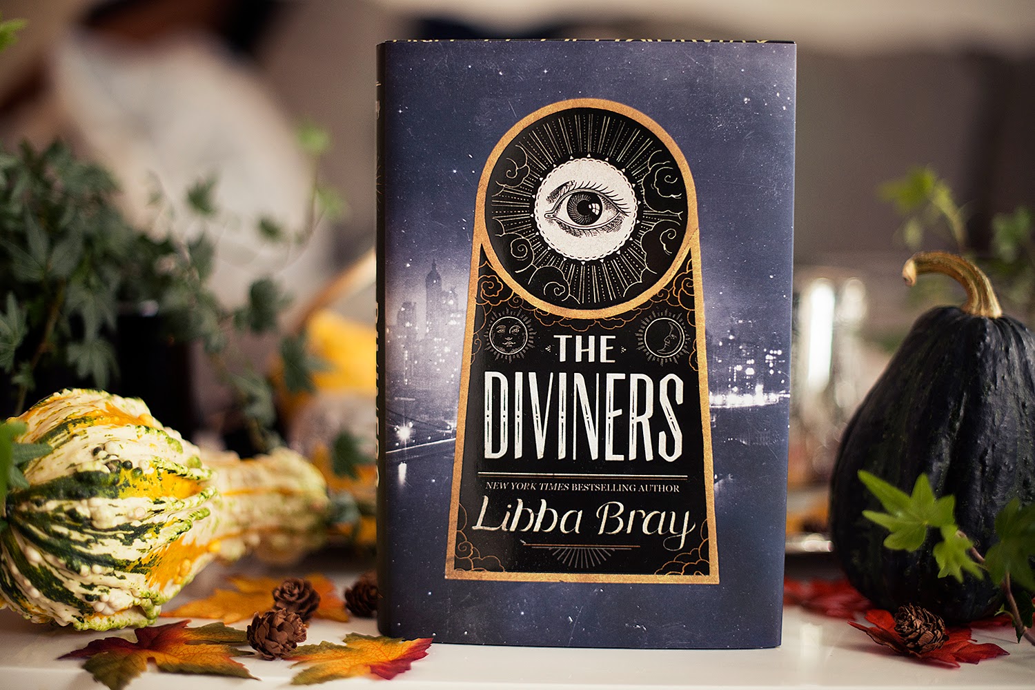 Book Review: The Diviners by Libba Bray | The Book Castle