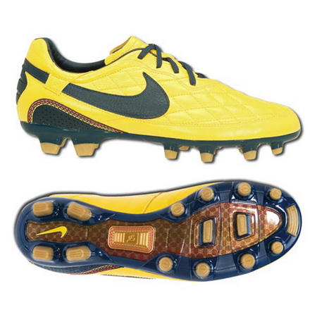 ronaldinhos boots