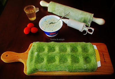 Ravioli de Algas com Ricotta, Espinafres e Ervas Aromáticas em Molho de Manteiga e Salva