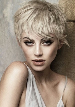 HAiRSTYLES FOR U: Short Shaggy Hairstyles are among the Best of Layers