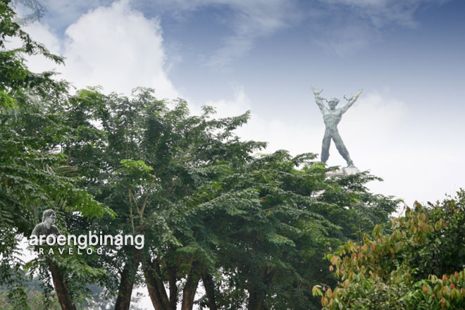 patung pembebasan irian barat