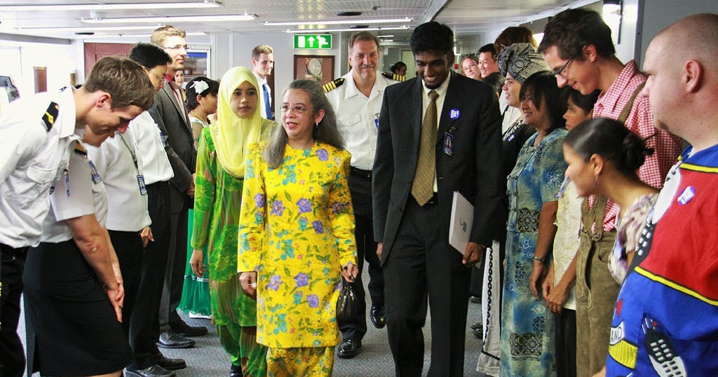 Tunku Kamariah Aminah Maimunah Iskandariah Insdeer