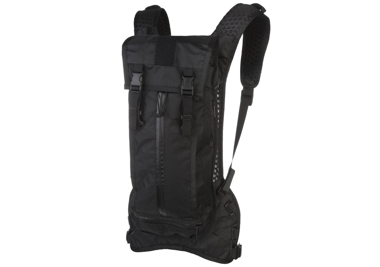 All Arround Mountain Bike: Acre Hauser 10L hydration pack
