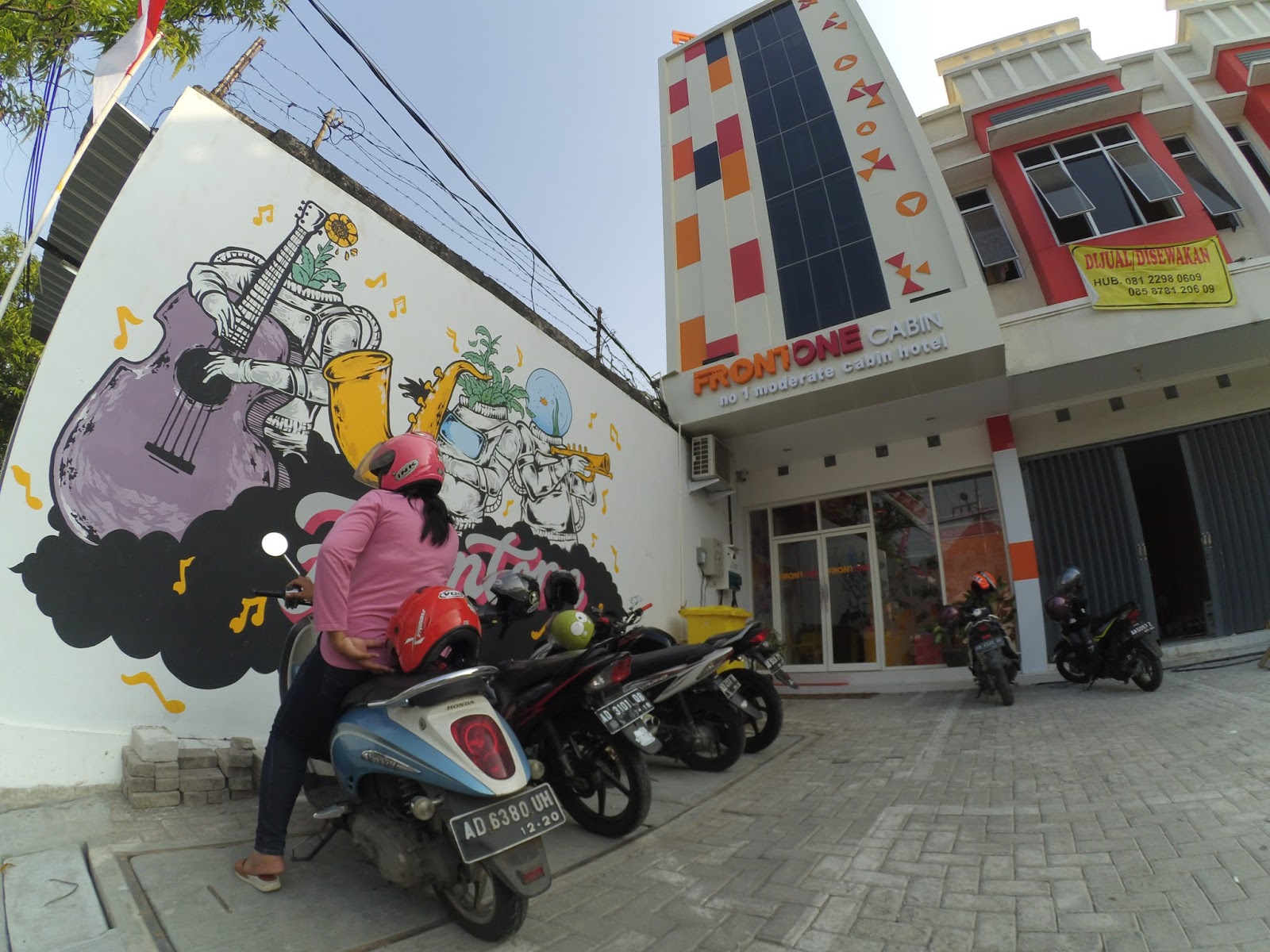Front One Cabin Hotel Solo Hotel Kekinian Yang Cocok Untuk Kamu