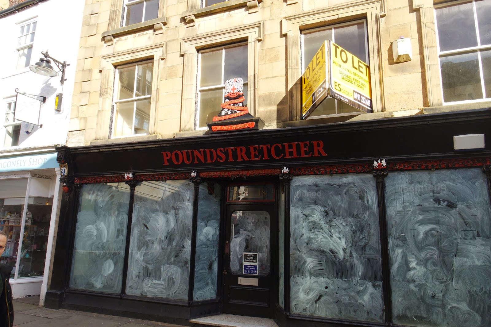 poundstretcher wythenshawe