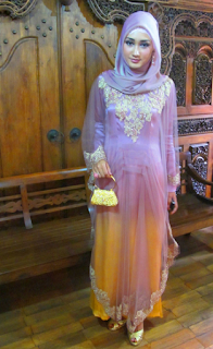 Kebaya Dress Dian Pelangi Kebaya Dress Dian Pelangi