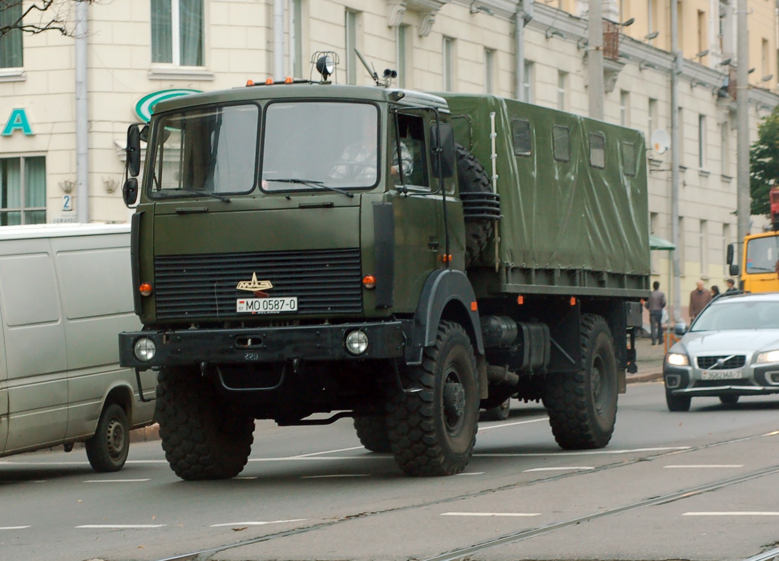 Военный МАЗ