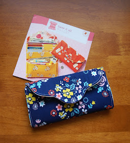 straight stitch society have it all wallet in Tsuru -- Fabric Mutt