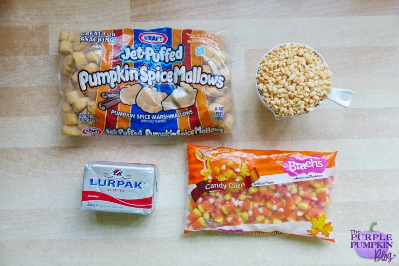 Candy Corn Rice Krispie Treats #Halloween #CraftyOctober