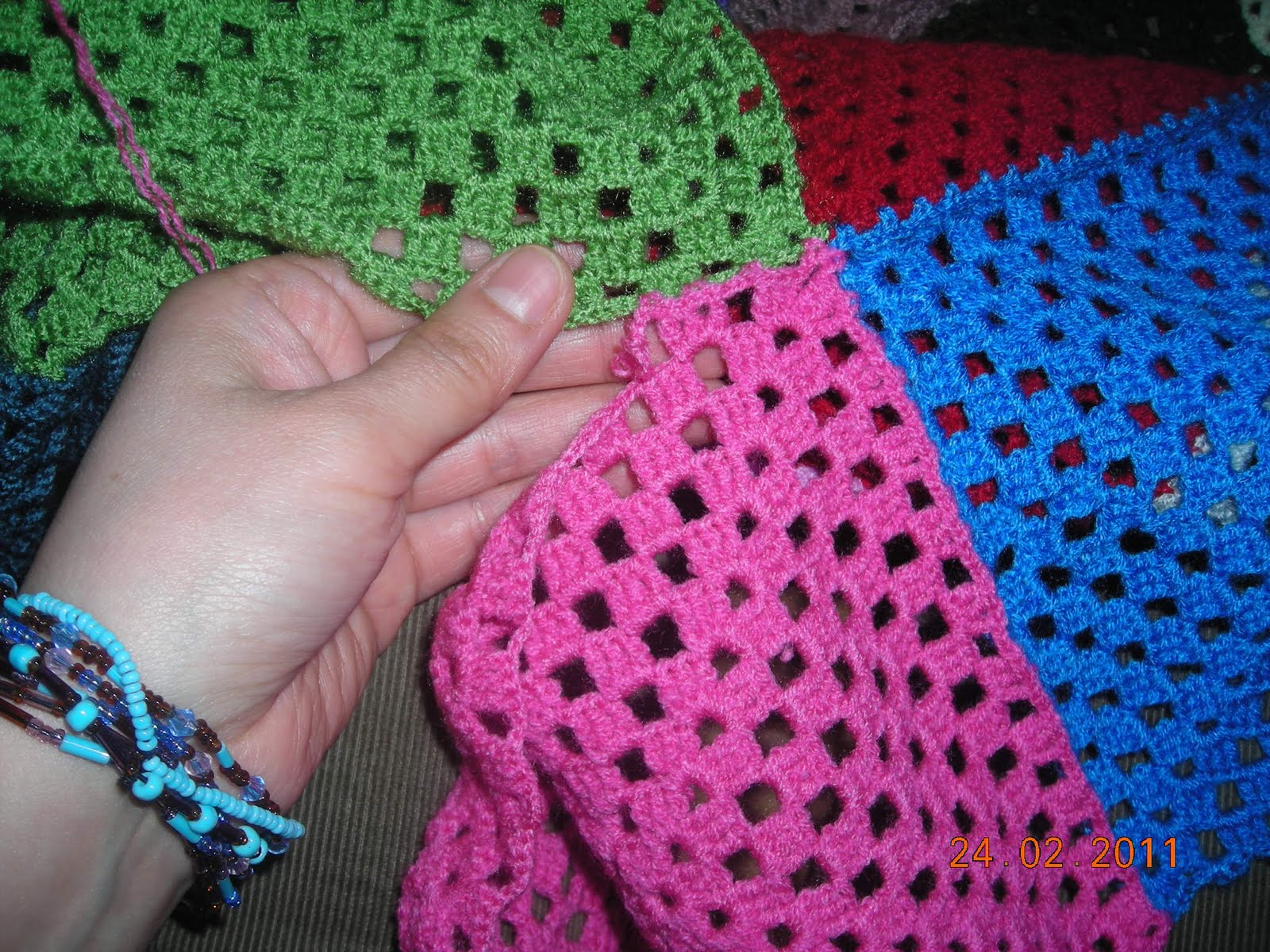 BAYAN VE ÇOCUK ÖRGÜ MODELLERİ Motif ekleme