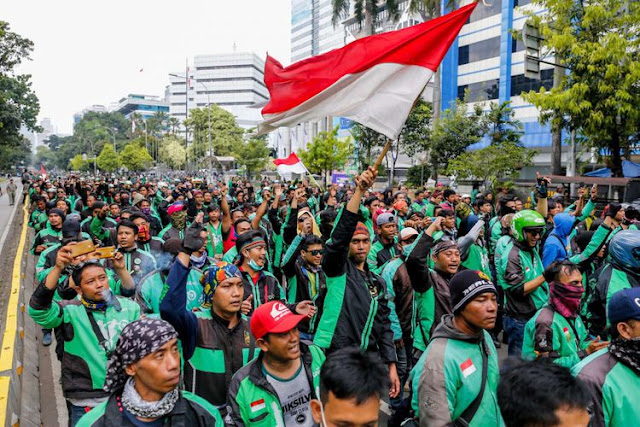 Menhub: Pemerintah tak Bisa Mengatur Tarif Ojek Online Karena Hal ini gojek, taksi online