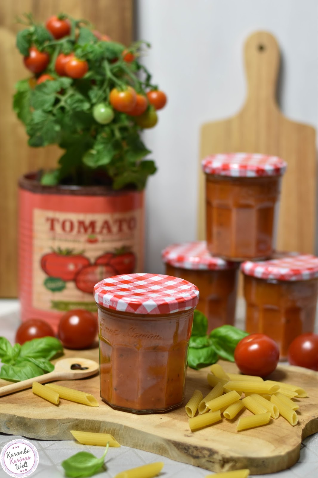 KarambaKarina&amp;#39;s Welt: Tomatensoße aus dem Backofen