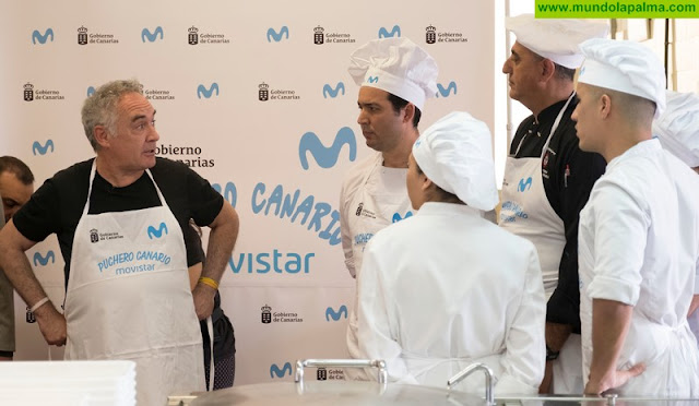 Estudiantes de FP de Cocina reciben una clase magistral de Ferran Adrià con productos de las Islas